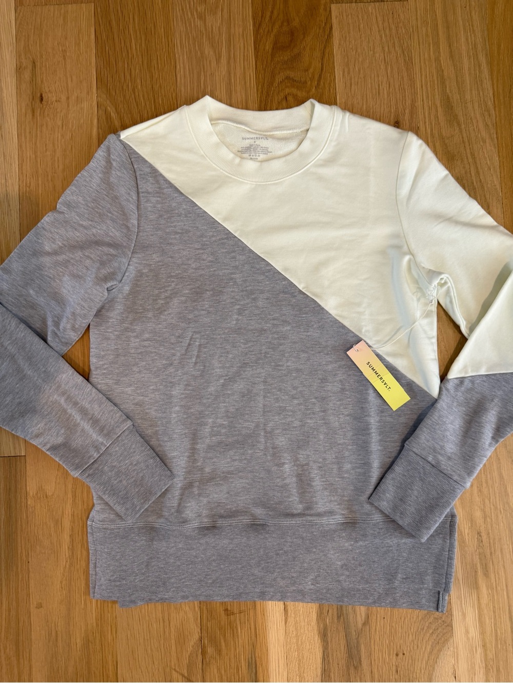 NWT Two-Tone Gray and Cream Men’s Crewneck Sweater- Small $88